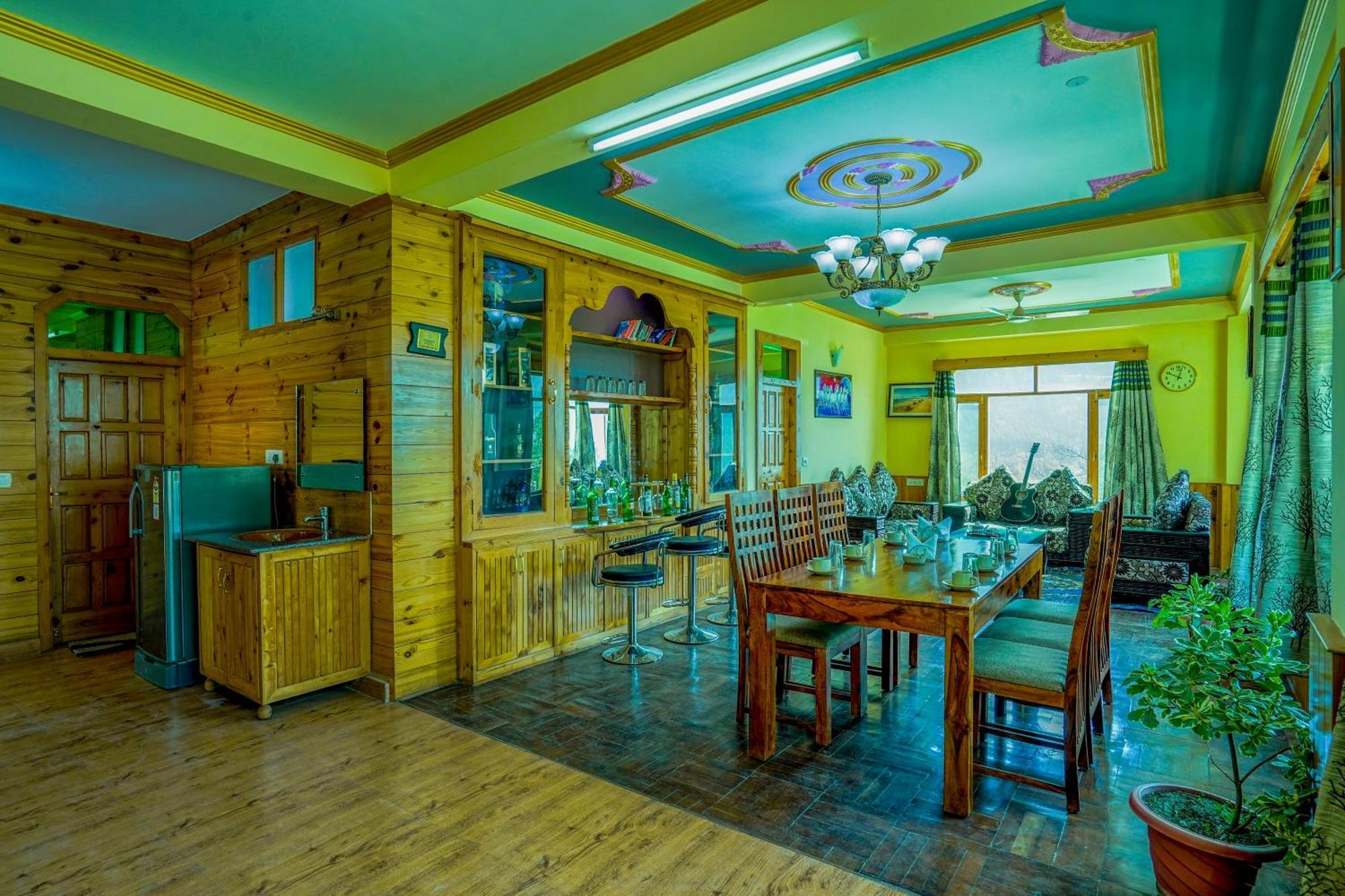 Woods Villa Cottage, Manali Eksteriør billede