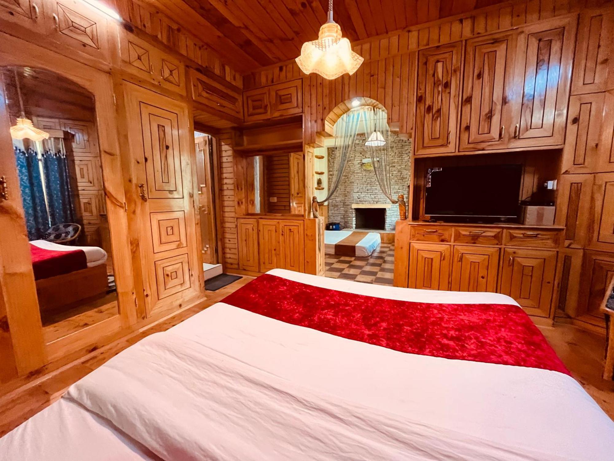 Woods Villa Cottage, Manali Eksteriør billede