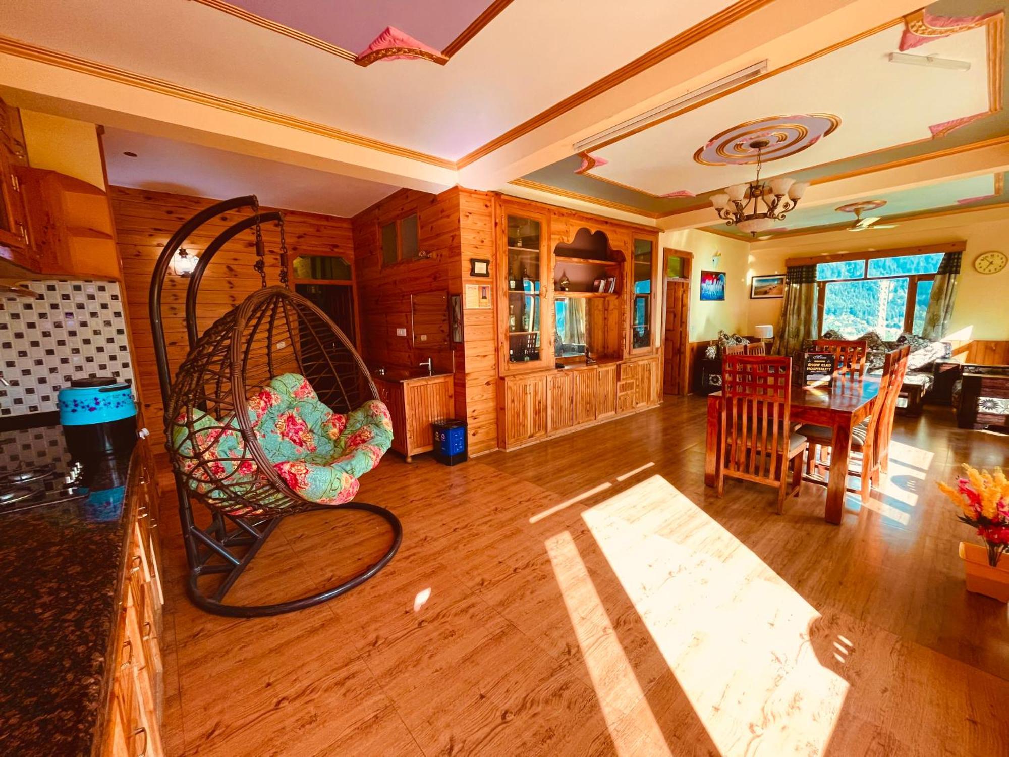 Woods Villa Cottage, Manali Eksteriør billede