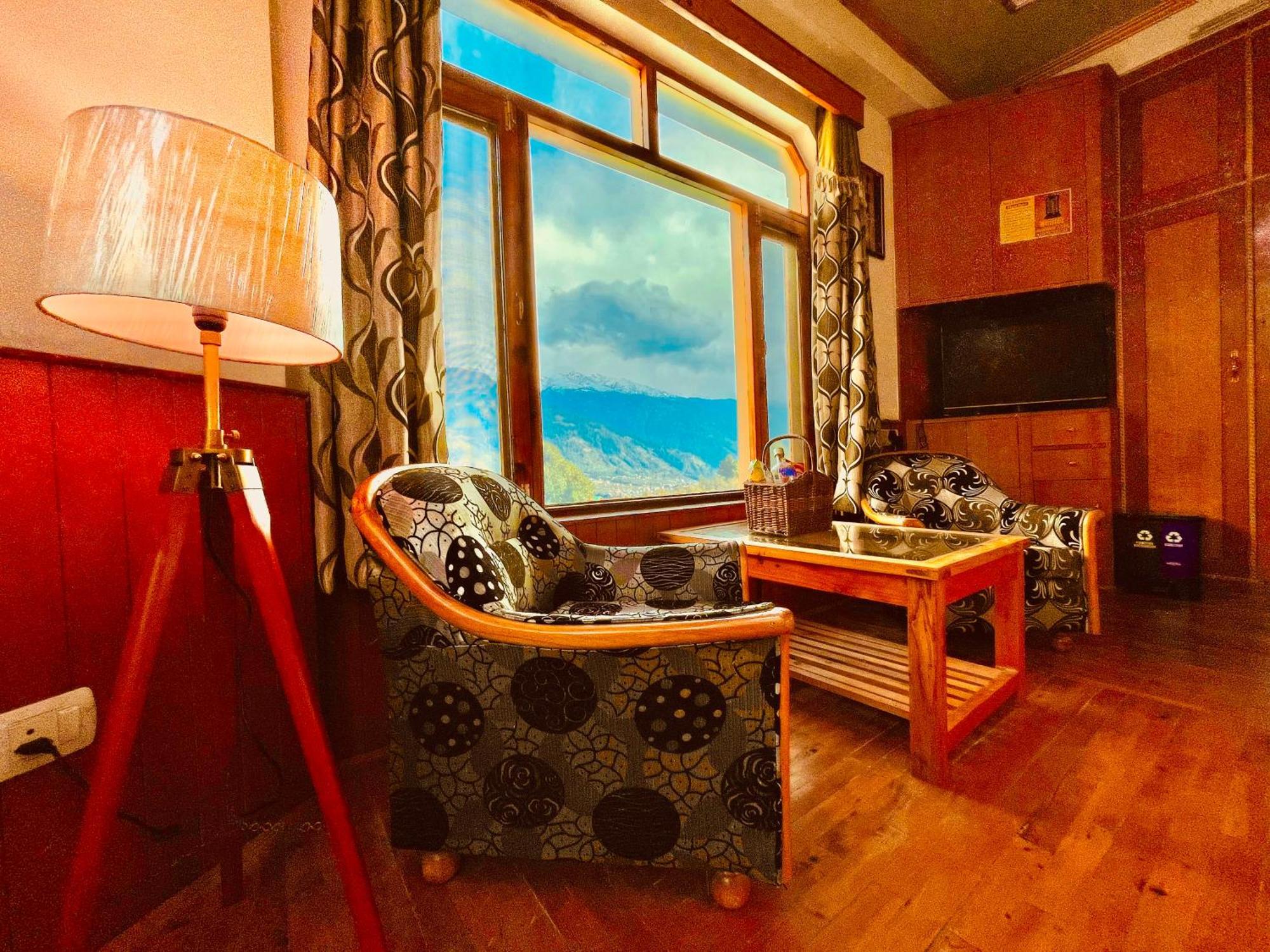 Woods Villa Cottage, Manali Eksteriør billede