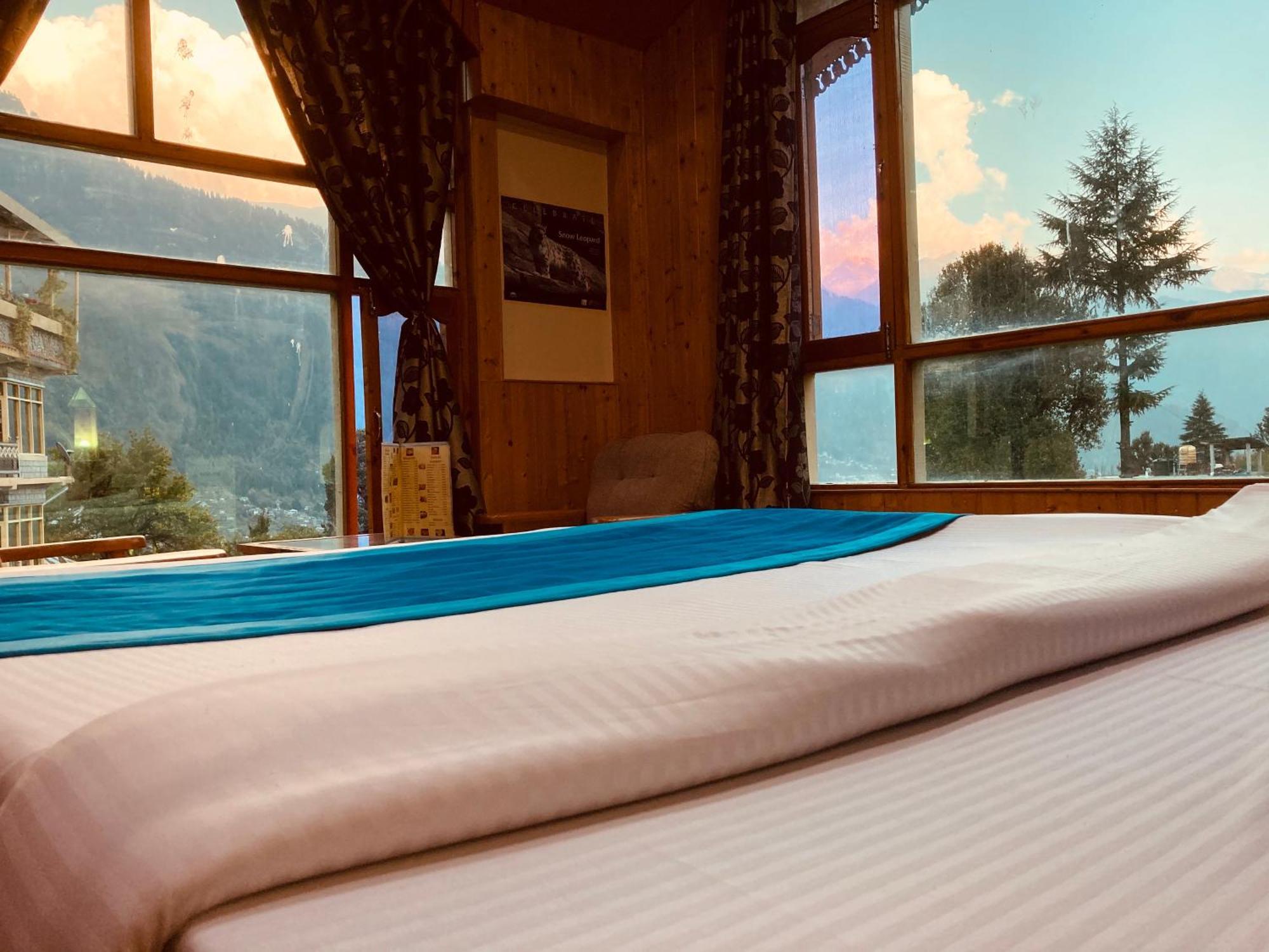 Woods Villa Cottage, Manali Eksteriør billede