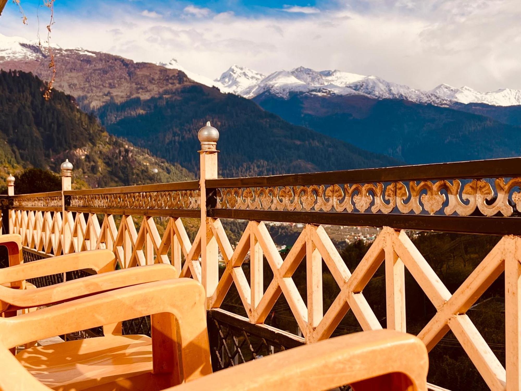 Woods Villa Cottage, Manali Eksteriør billede