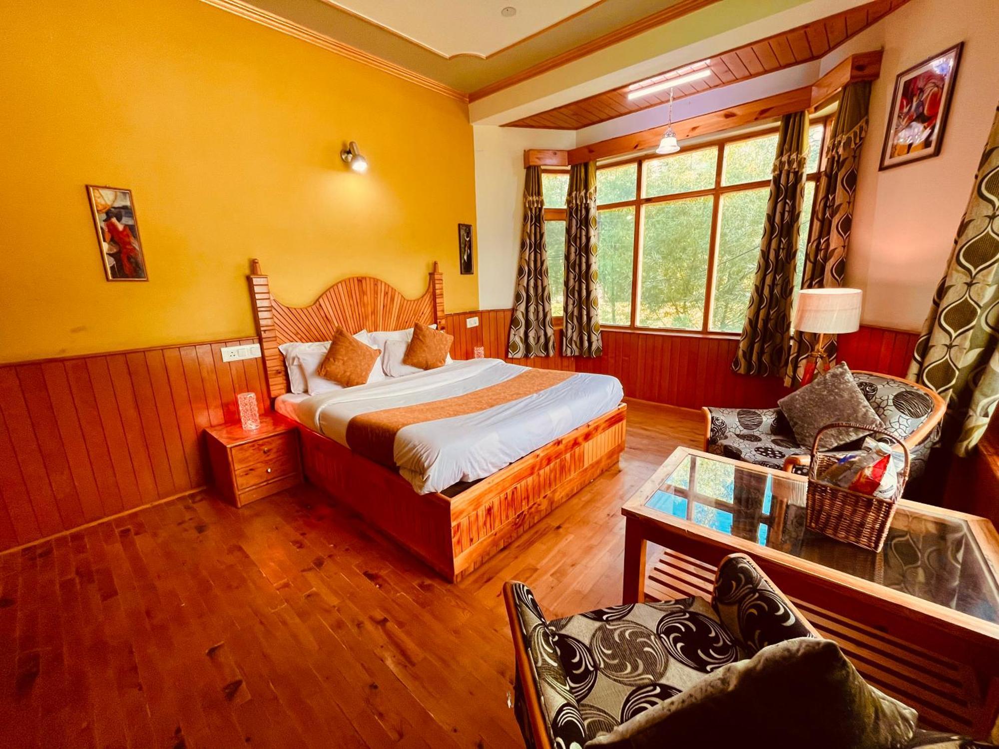 Woods Villa Cottage, Manali Eksteriør billede